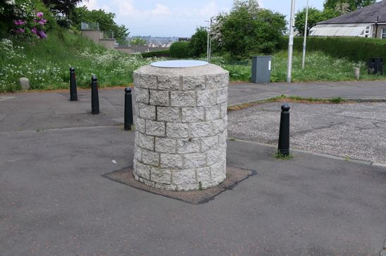 CraigLockhart View (Edinburgh area) Wellington Memorial — photograph
